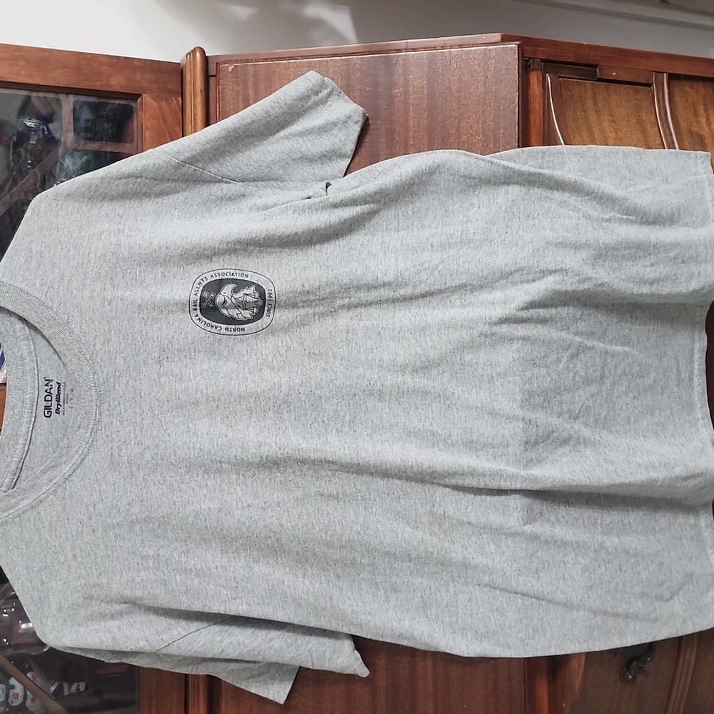 Gildan Heather Gray Men's Short Sleeve Tee